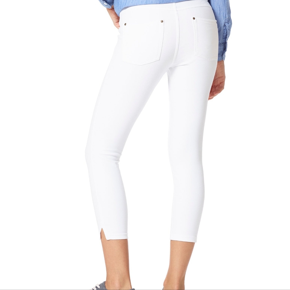 Hue Essential Denim Mid-Rise Capri White Size Medium EUC